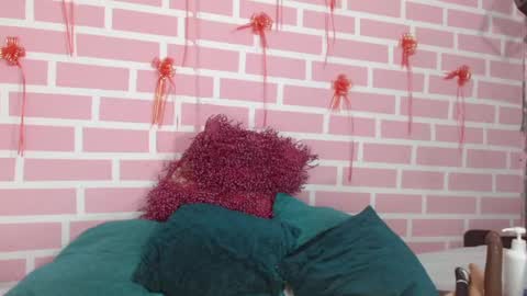 Snapshot of emy_0 chatting on 03-07-25, 06:24 Emy online show from 03-07-25, 06:24