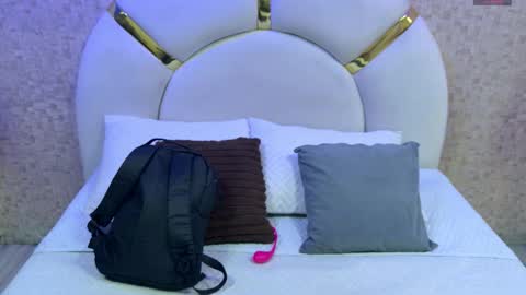 Emy  online show from 11-14-25, 11:42