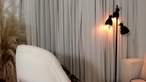 emyconneer online show from 12-06-24, 01:40