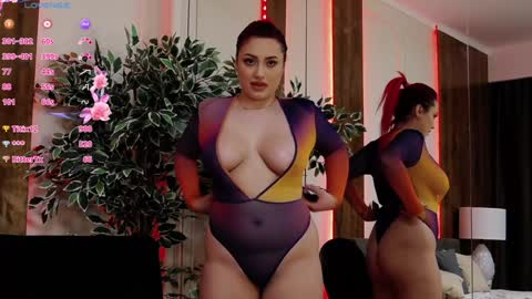 Snapshot of emyhilton_ chatting on 01-31-25, 11:56 Emy online show from 01-31-25, 11:56