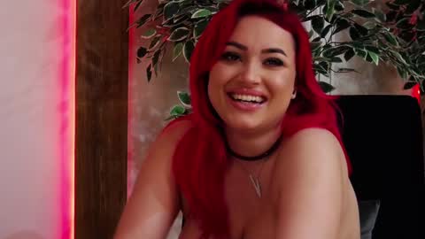 Snapshot of emyhilton_ chatting on 02-12-25, 08:49 Emy online show from 02-12-25, 08:49