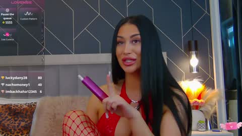 Snapshot of emylaveau chatting on 02-04-25, 06:46 Emy online show from 02-04-25, 06:46