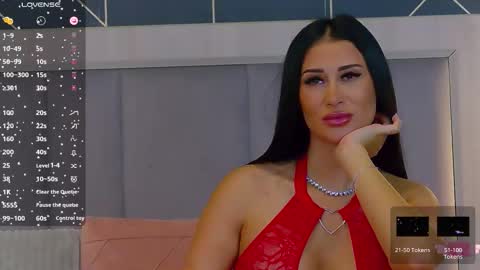 Snapshot of emylaveau chatting on 11-12-25, 07:09 Emy online show from 11-12-25, 07:09