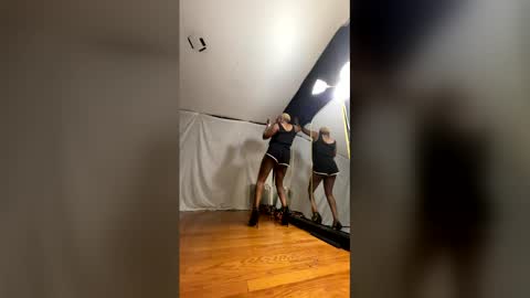 enaioandonly online show from 04-29-26, 06:28