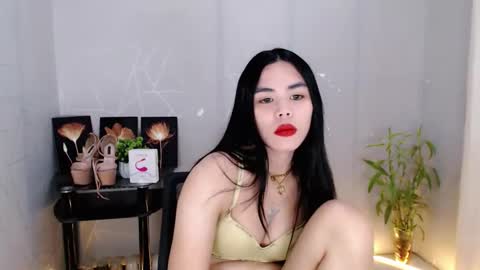 enchantress_mia03 online show from 05-29-26, 03:10