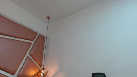 Snapshot of endlessnightfx chatting on 01-26-25, 12:16 endlessnightfx online show from 01-26-25, 12:16