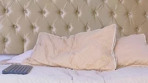   Schedule 600a.m - 200p.m Col hour online show from 02-10-25, 06:35