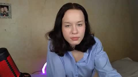 Missis And Mister Fox online show from 12-20-25, 10:33