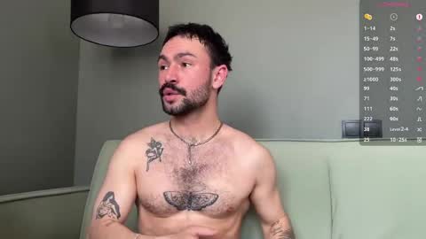 Snapshot of enen_glo chatting on 05-19-26, 11:16 Enen online show from 05-19-26, 11:16