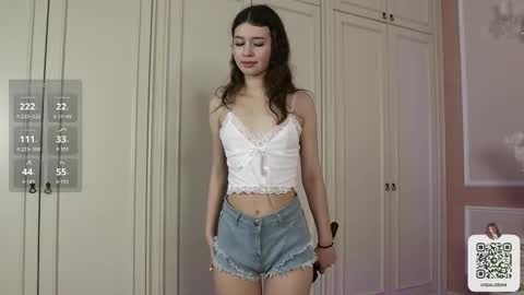 Sofia online show from 03-07-25, 10:32