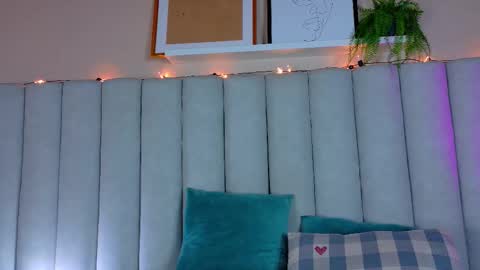 Snapshot of engelstone_ chatting on 11-07-25, 12:32 E N G E L online show from 11-07-25, 12:32