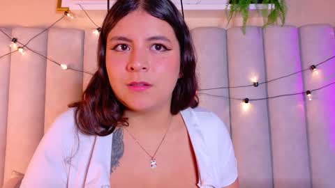 Snapshot of engelstone_ chatting on 11-21-25, 07:56 E N G E L online show from 11-21-25, 07:56