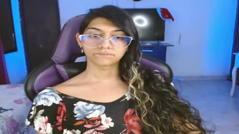 Snapshot of engiel_phoenix chatting on 12-15-25, 12:48 Engiel phoenix instagram engiel 13 online show from 12-15-25, 12:48