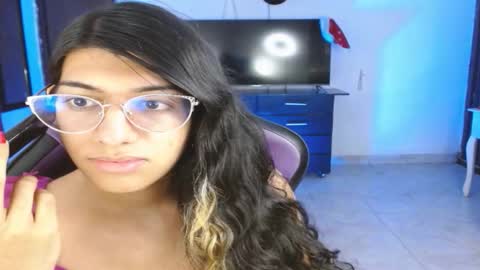 Snapshot of engiel_phoenix chatting on 12-15-25, 09:41 Engiel phoenix instagram engiel 13 online show from 12-15-25, 09:41