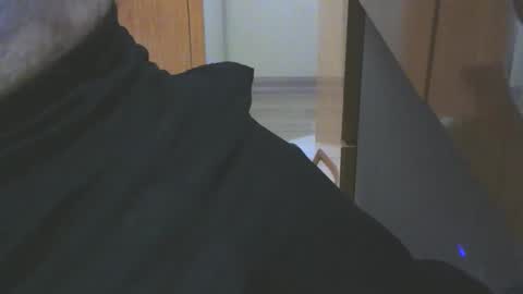 Snapshot of engin_83 chatting on 11-16-25, 12:49 engin_83 online show from 11-16-25, 12:49