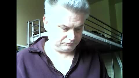 Snapshot of englishguysurrey chatting on 03-10-25, 10:48 englishguysurrey online show from 03-10-25, 10:48