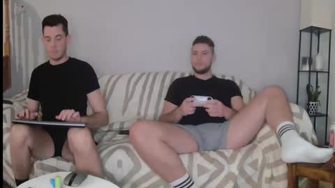 Snapshot of englishladxxx chatting on 12-14-24, 07:03 Englishladxxx online show from 12-14-24, 07:03