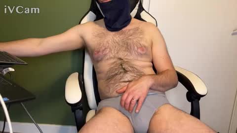 Snapshot of englishshyguyuk chatting on 03-15-26, 04:24 englishshyguyuk online show from 03-15-26, 04:24