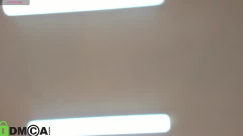 Snapshot of enigmatic_ella chatting on 06-24-26, 01:04 Ella online show from 06-24-26, 01:04