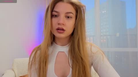 Snapshot of enjoyeverymoment_ chatting on 10-08-25, 03:20 enjoyeverymoment_ online show from 10-08-25, 03:20