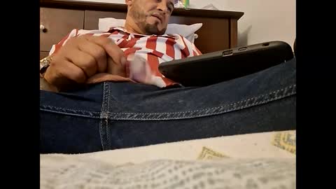 enri1212 online show from 09-25-25, 07:17