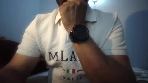 Snapshot of enri1212 chatting on 07-10-26, 04:42 enri1212 online show from 07-10-26, 04:42