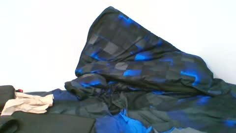 envalid01 online show from 06-30-26, 09:43
