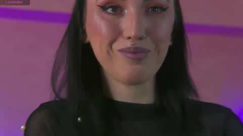 enyahazell online show from 12-15-25, 06:56