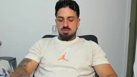 Enzo Aren online show from 10-29-25, 11:50