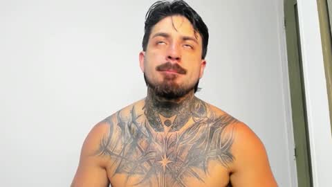 Enzo Aren online show from 11-18-25, 12:05