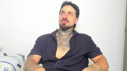 Enzo Aren online show from 11-24-25, 10:53