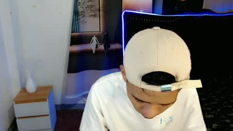 Snapshot of eouae chatting on 07-01-26, 10:06 ask me online show from 07-01-26, 10:06