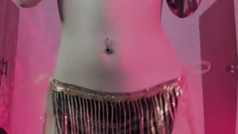 Snapshot of ephemeral_hot chatting on 05-15-26, 11:12 Leyla online show from 05-15-26, 11:12