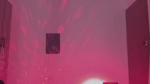 Snapshot of ephemeral_hot chatting on 05-15-26, 11:45 Leyla online show from 05-15-26, 11:45