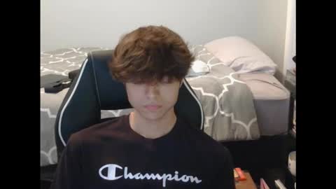 Snapshot of eprahsdahc chatting on 10-25-25, 12:51 eprahsdahc online show from 10-25-25, 12:51