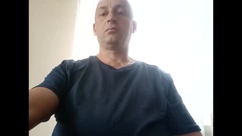 Snapshot of epu17 chatting on 10-05-25, 10:24 epu17 online show from 10-05-25, 10:24