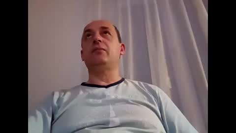 Snapshot of epu17 chatting on 02-18-26, 06:37 epu17 online show from 02-18-26, 06:37