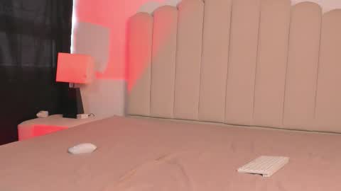 Snapshot of eragonbooy02 chatting on 12-19-25, 06:48 Eragon online show from 12-19-25, 06:48