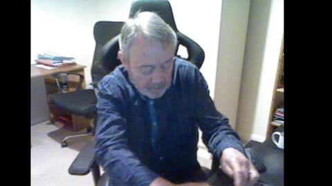 Snapshot of erasmus_d chatting on 12-11-24, 05:59 erasmus_d online show from 12-11-24, 05:59