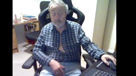 Snapshot of erasmus_d chatting on 01-15-25, 05:58 erasmus_d online show from 01-15-25, 05:58