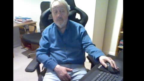 Snapshot of erasmus_d chatting on 01-25-25, 06:02 erasmus_d online show from 01-25-25, 06:02