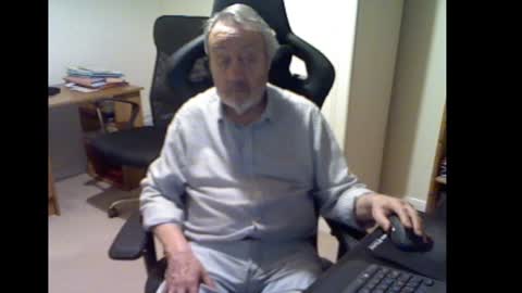 Snapshot of erasmus_d chatting on 01-30-25, 05:39 erasmus_d online show from 01-30-25, 05:39