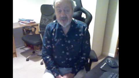 Snapshot of erasmus_d chatting on 02-10-25, 05:41 erasmus_d online show from 02-10-25, 05:41