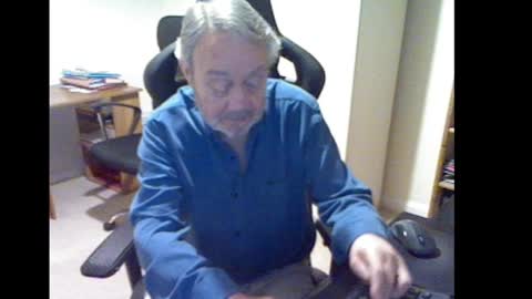 Snapshot of erasmus_d chatting on 02-15-25, 05:39 erasmus_d online show from 02-15-25, 05:39
