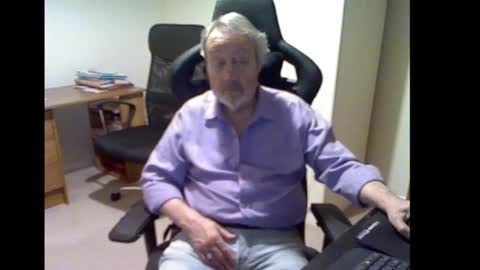 Snapshot of erasmus_d chatting on 02-18-25, 06:58 erasmus_d online show from 02-18-25, 06:58