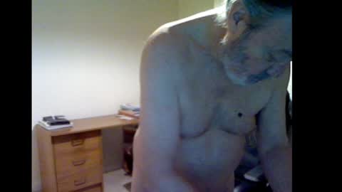 Snapshot of erasmus_d chatting on 02-25-25, 06:09 erasmus_d online show from 02-25-25, 06:09