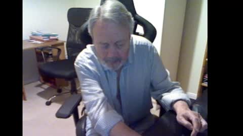 Snapshot of erasmus_d chatting on 02-27-25, 06:20 erasmus_d online show from 02-27-25, 06:20