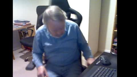Snapshot of erasmus_d chatting on 10-17-25, 05:15 erasmus_d online show from 10-17-25, 05:15