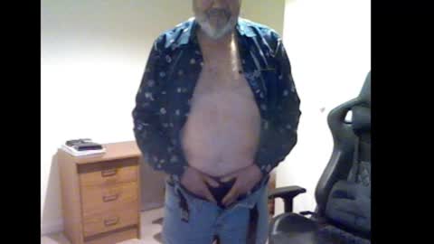Snapshot of erasmus_d chatting on 10-19-25, 05:24 erasmus_d online show from 10-19-25, 05:24