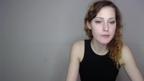 Erdbeeren mit Sahne online show from 01-12-25, 12:01